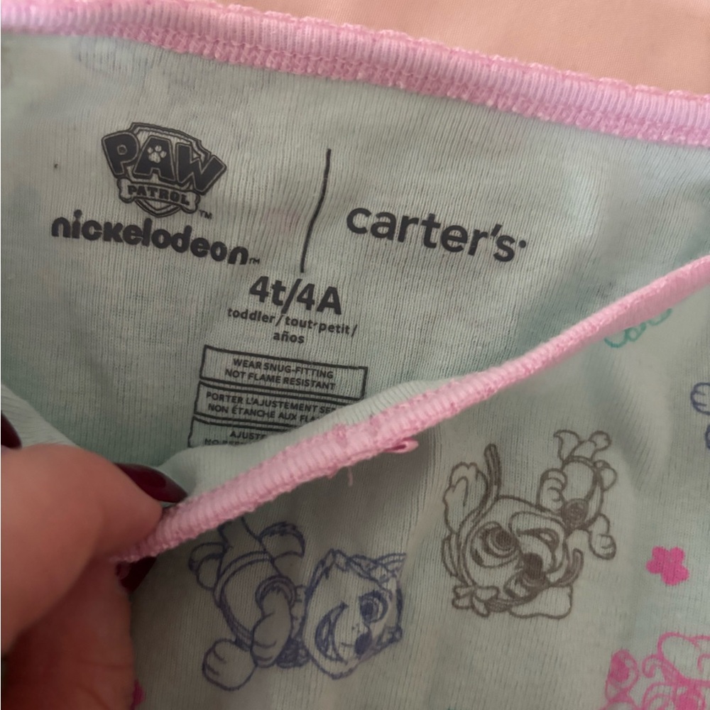 Carters/Old Navy 4T bundle pajamas EUC - Picture 11 of 12